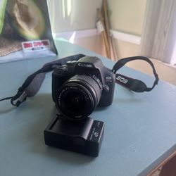 Canon EOS Rebel T7 Camera