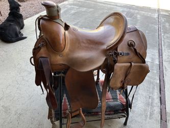 Custom Saddle