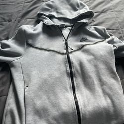 Nike Tech Size