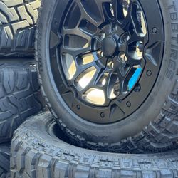 WHEELS OFF-ROAD 20x10 CHEVY TAHOE YUKON DENALI GMC