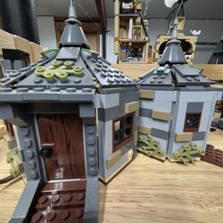 LEGO Harry Potter Hogwarts Hagrid’s Hut