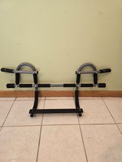 Pull-Up Bar