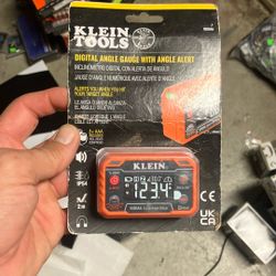 Klein Tools Digital Angle Gauge with Angle Alert