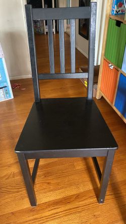 4 wooden chairs