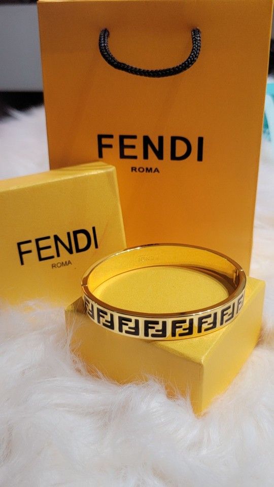 Fendi Bracelet 