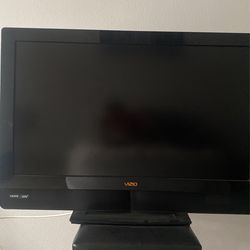 Vizio Flat Screen Tv (not A Smart Tv)