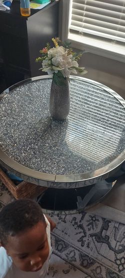 Free living room furniture