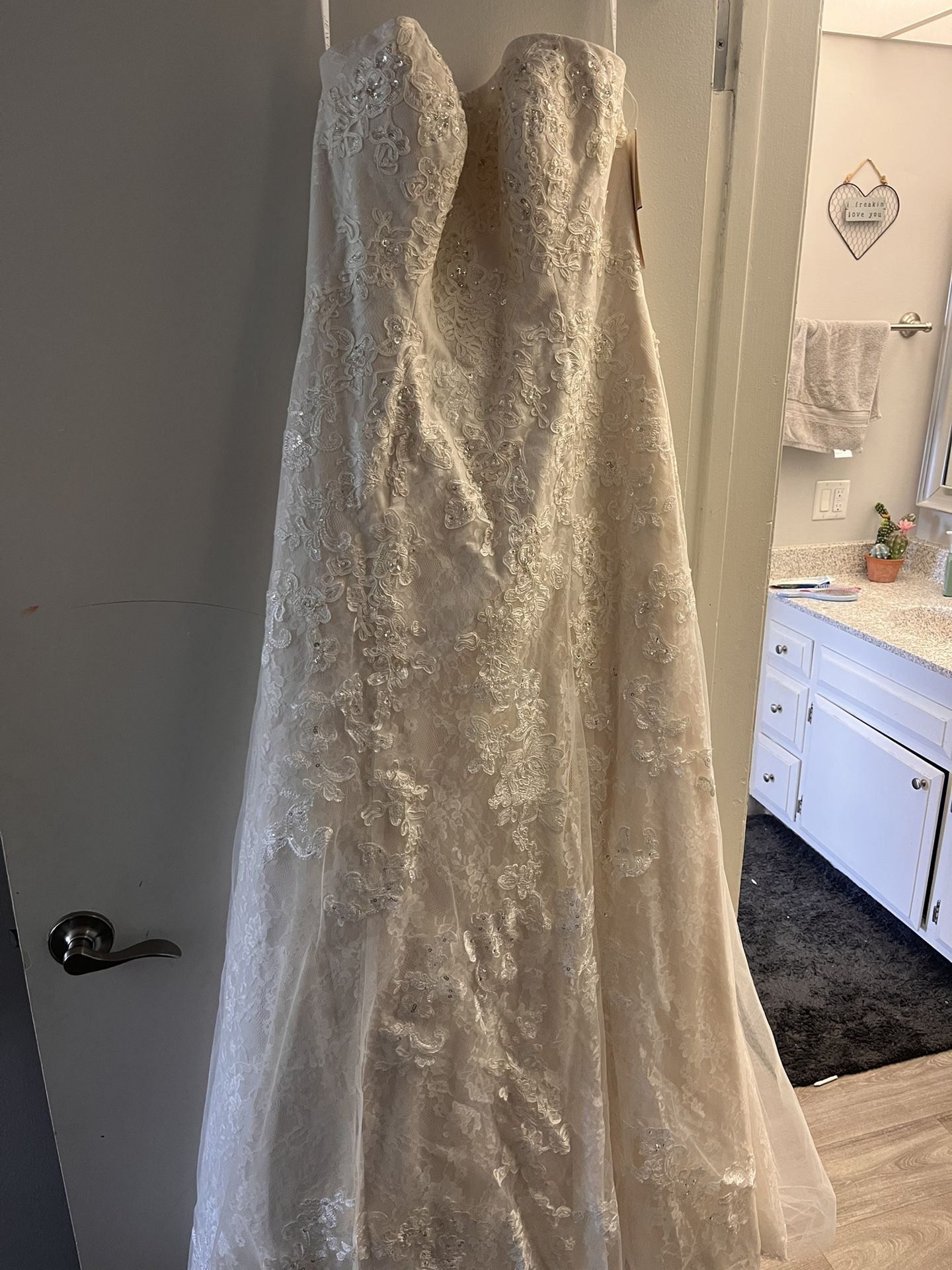 Wedding dress