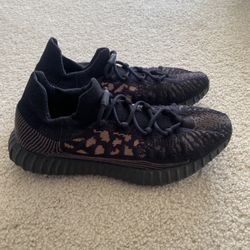 Like New Yeezy Boost 350 V2 CMPCT Slate Carbon
