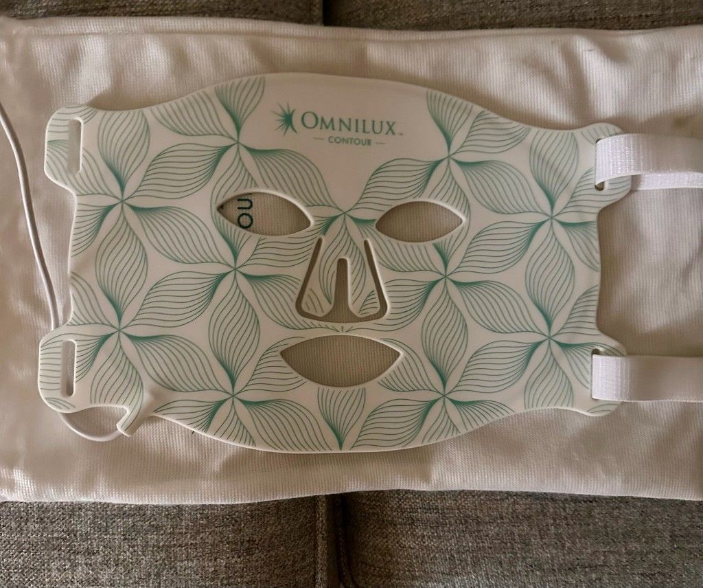 Omnilux Contour (Face And Neck & Chest
