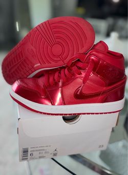 Nike Air Jordan 1 Mid SE Women's Size 6