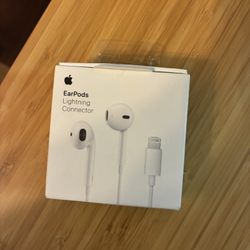 Wired Headphones  - lightning Connector 