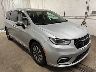 2023 Chrysler Pacifica Hybrid
