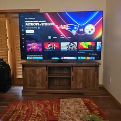 Samsung 85" QN85QN800B Neo QLED 8K Smart TV with stand and entertainment center. TV remote included but no Xbox remote. 