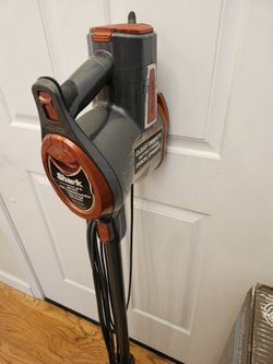 New Cond SHARK VACUUM WITH AMAZING POWER SUCTION , WORKS EXCELLENT. , IN THE BOX 