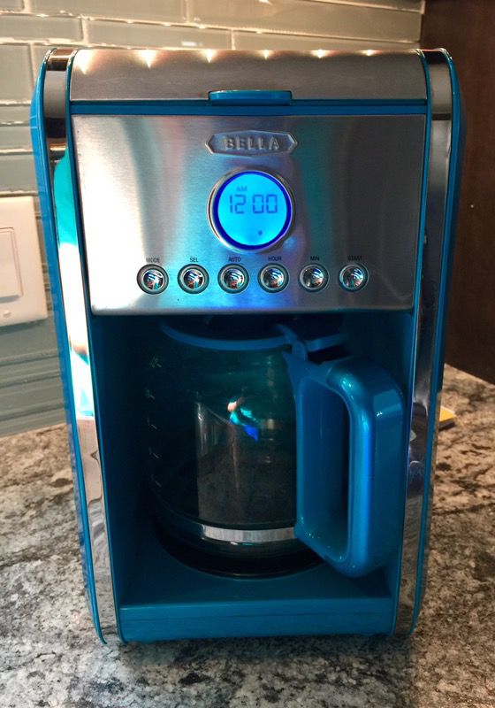 Bella Linea Collection 14116 12-Cup Coffee Maker - Teal for Sale in Saint  Petersburg, FL - OfferUp