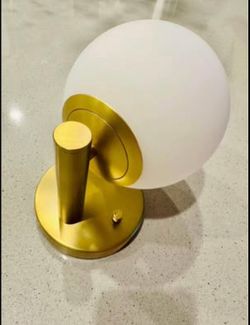 Gold Wall sconce