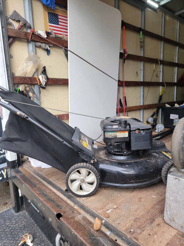Lawn mower Front wheel drive