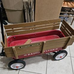 Market Wagon Radio Flyer