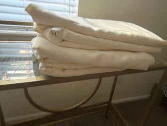 5 matching polyester table cloths for 8 foot tables