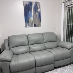 Manual Reclined Sofa From Ashley 