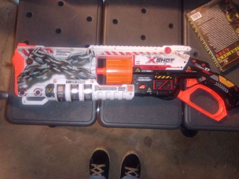 X shot Nurf Gun. High Powered. No Bullets