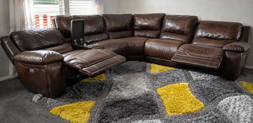 Sectional reclining couche