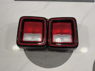 Jeep wrangler tail lights