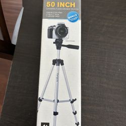 Brand New Targus Camera/Camcorder Tripod