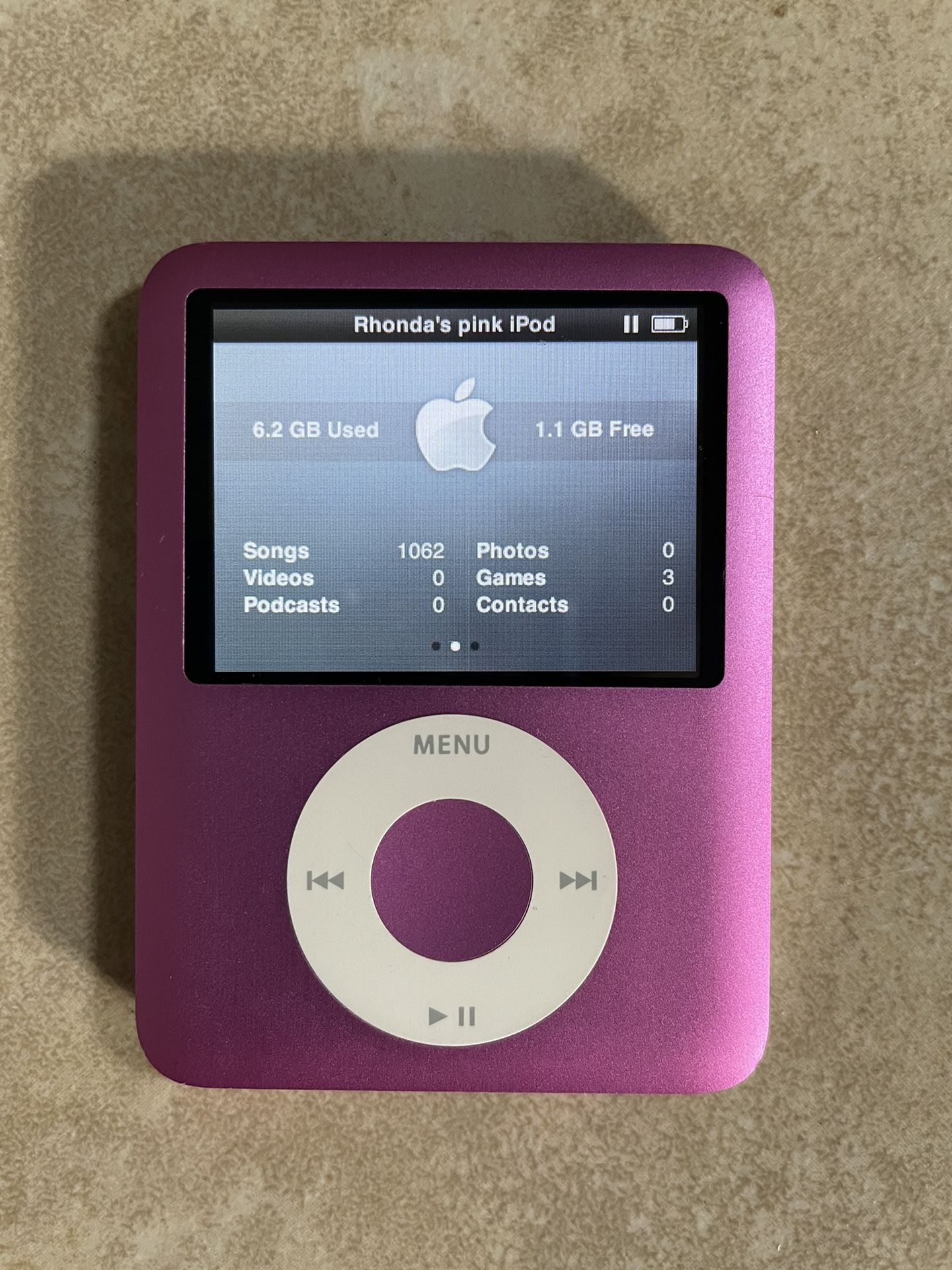 Apple iPod Nano 3rd Generation 8gb Pink Over 1000 Songs