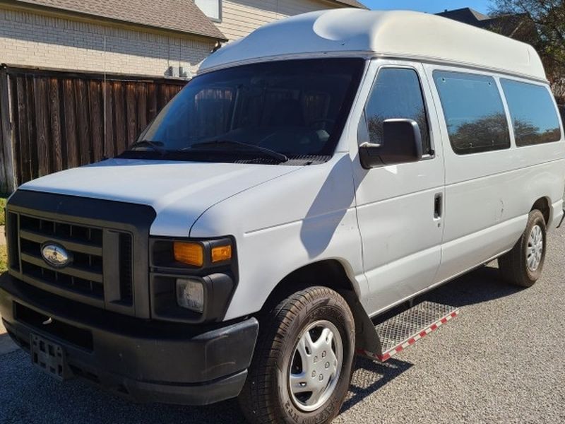 2015 Ford Econoline