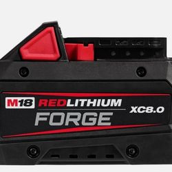 milwaukee redlithium forge xc8 0