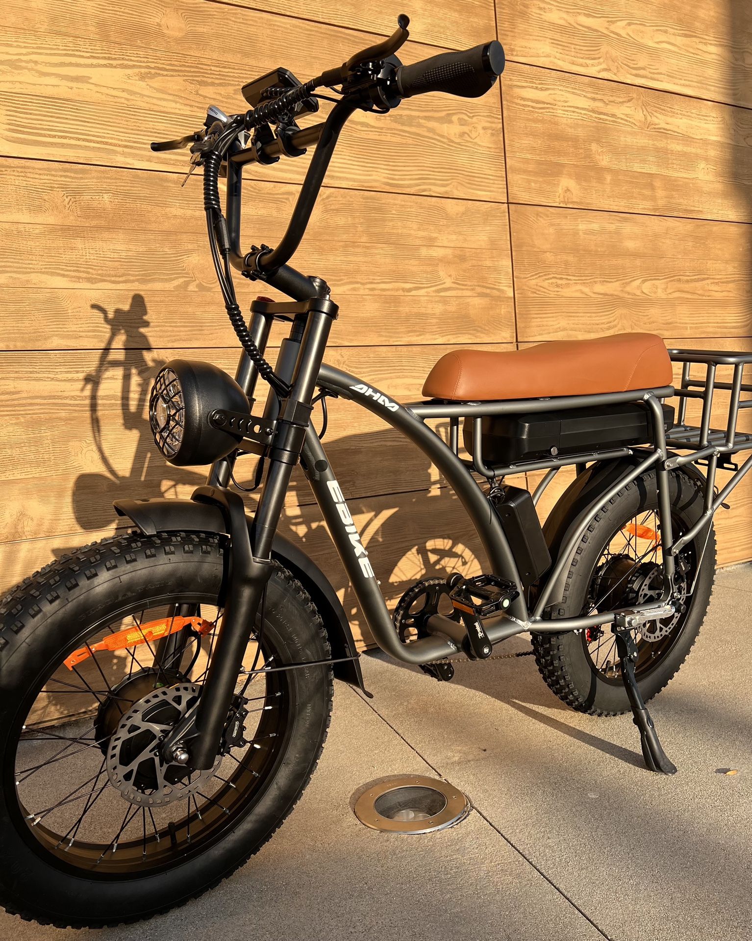 New! 2000 W, Electric Bike, Dual Motor, Basket, 30 MPH, Free Extra Battery π + Lock π