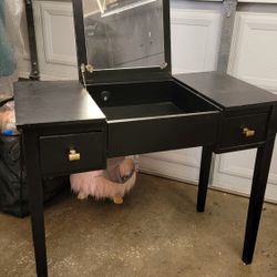 Black Vanity Table