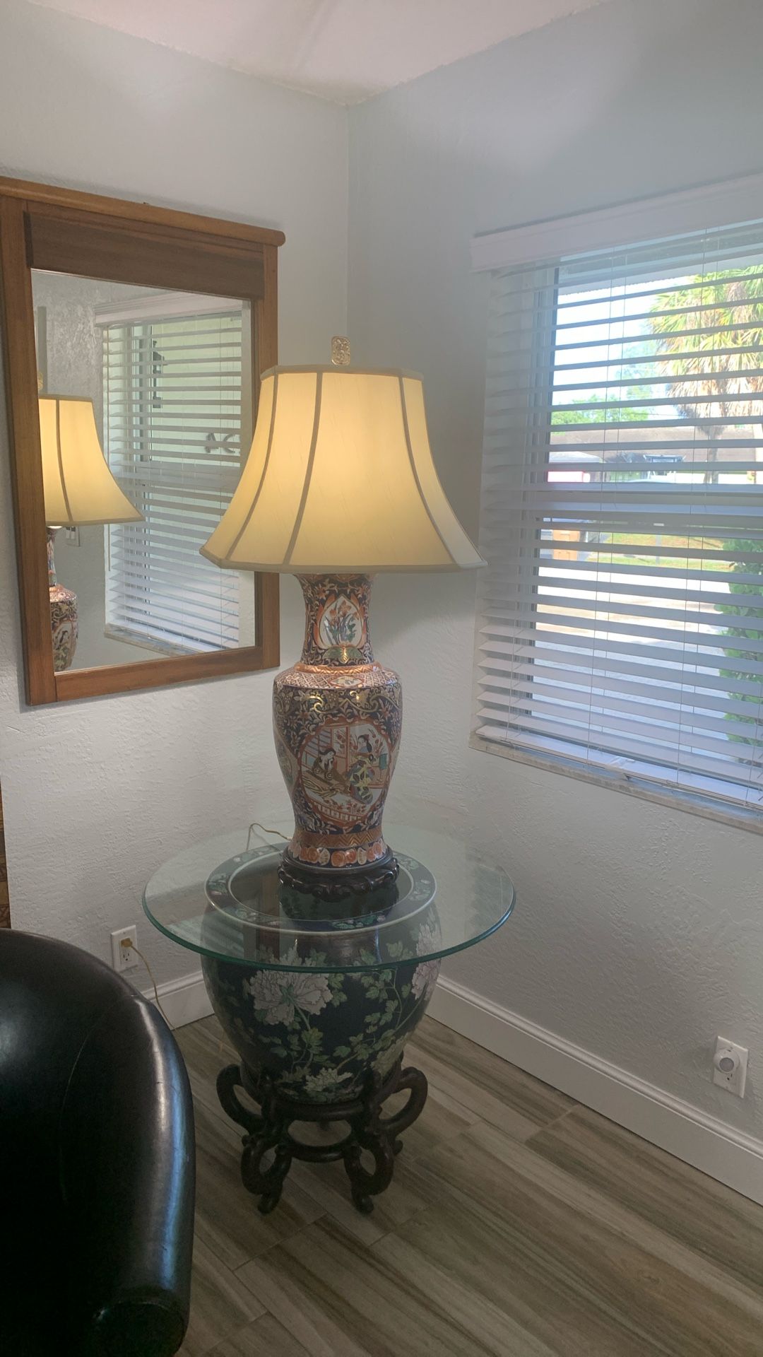 Antique Chinese Lamp 