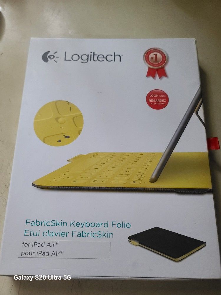Logitech Fabricskin Keyboard Folio