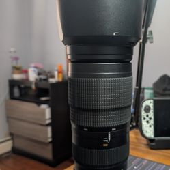 Nikon 200-500mm VR - AF-S 1:5.6E ED