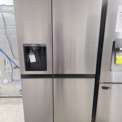 LG Side By Side Refrige With Craft Ice Maker 