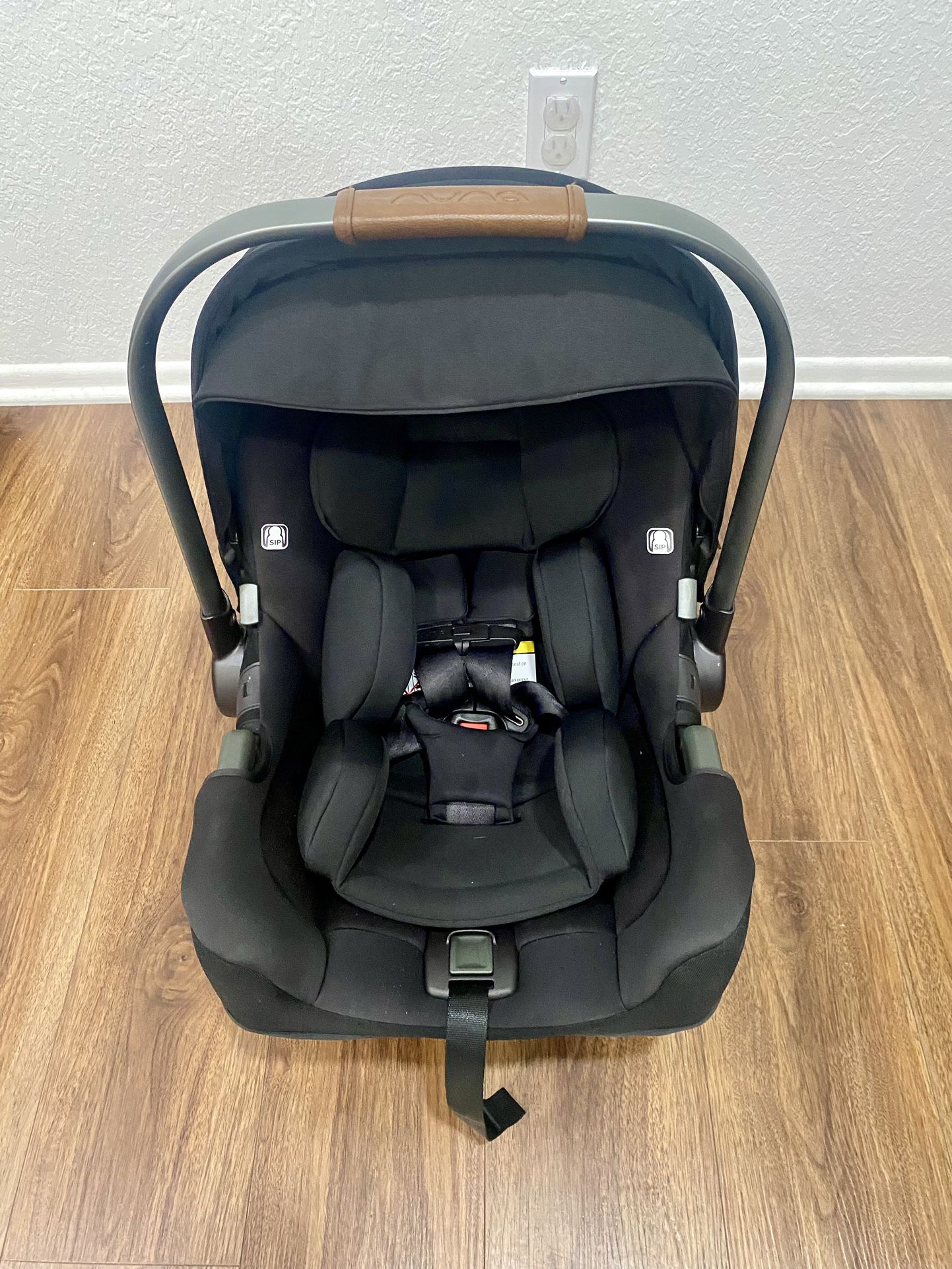 NUNA Infant Car Seat