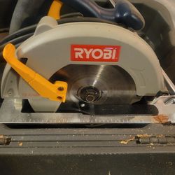 Ryobi circular saw - w cord
