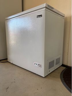 Chest freezer
