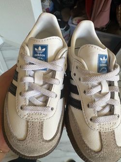 Toddler shoes