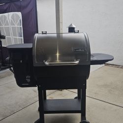 Camp Chef Woodwind WiFi 24 Stainless 800 Sq. In. Wood Pellet Grill & Smoker