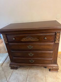 Gorgeous cabinet