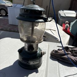 Vintage Coleman Lantern 1987 