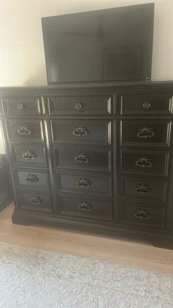 Dresser