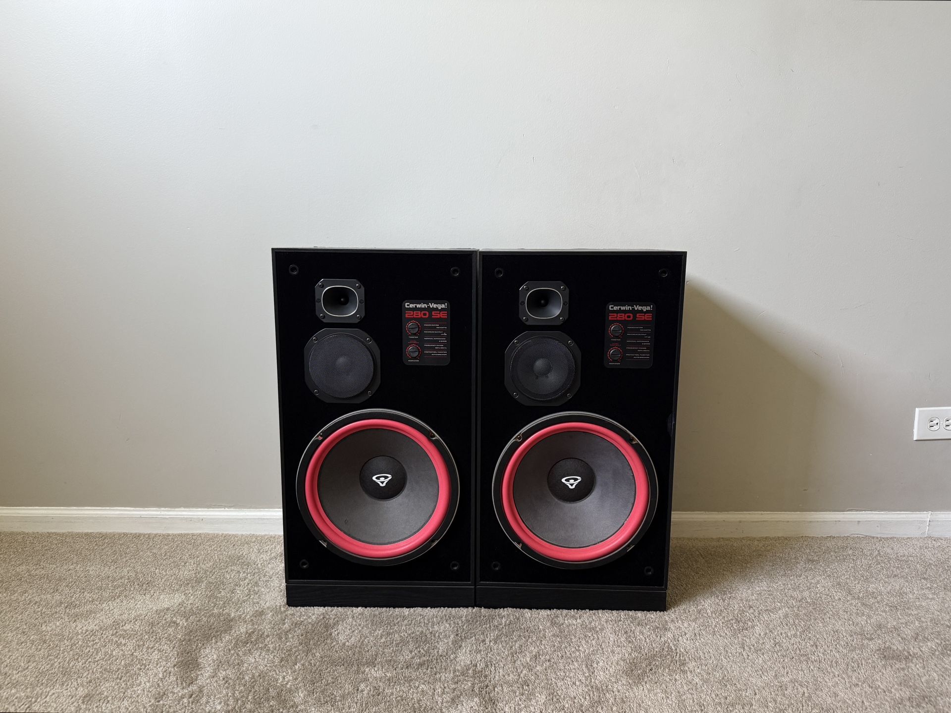 Cerwin Vega 280 SE 3 Way Home Floor Standing Speakers