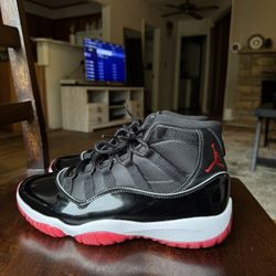 Air Jordan Bred 11s Sz 11