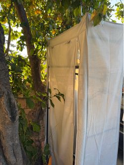 Mainstays Portable Zipped Closet for cloth or storage