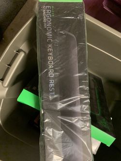 Razer Ergonomic Keyboard Rest New In Box 